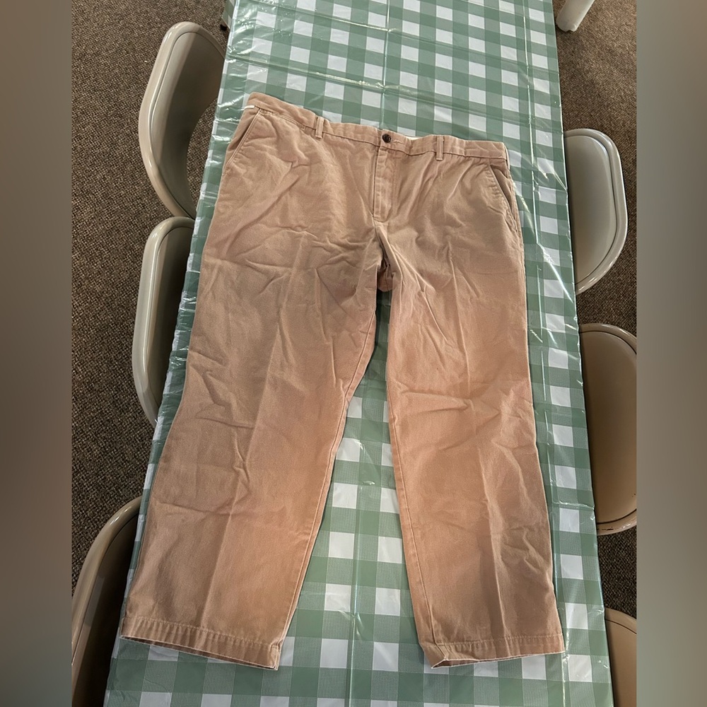 UMD Terrapins Gameday Khaki Dockers Men's Size 44x30 Straight Leg Flat Front